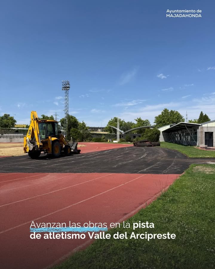 Avanzan las obras de renovación de la pista de atletismo Valle del Arcipreste de Majadahonda con 1M€ de inversión, mejorando la infraestructura deportiva.