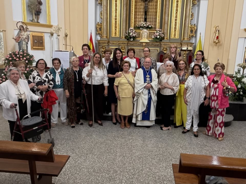 Majadahonda conmemora la Misa Mayor en honor a la Hermandad del Rosario en Santa Catalina